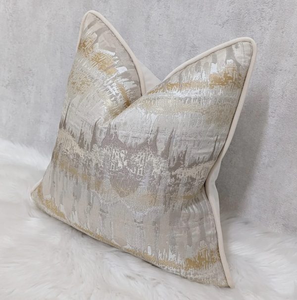 INCA Cream/Gold Cushion Cover Pipped 18x18