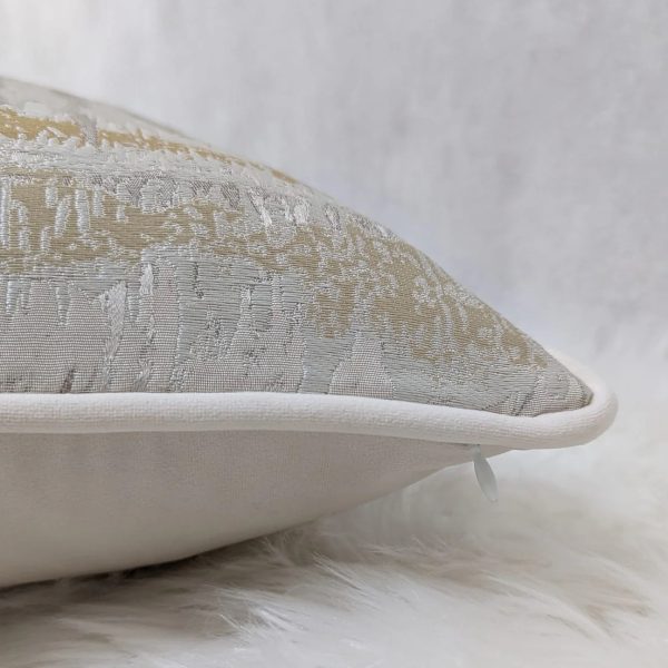 INCA Cream/Gold Cushion Cover Pipped 18x18